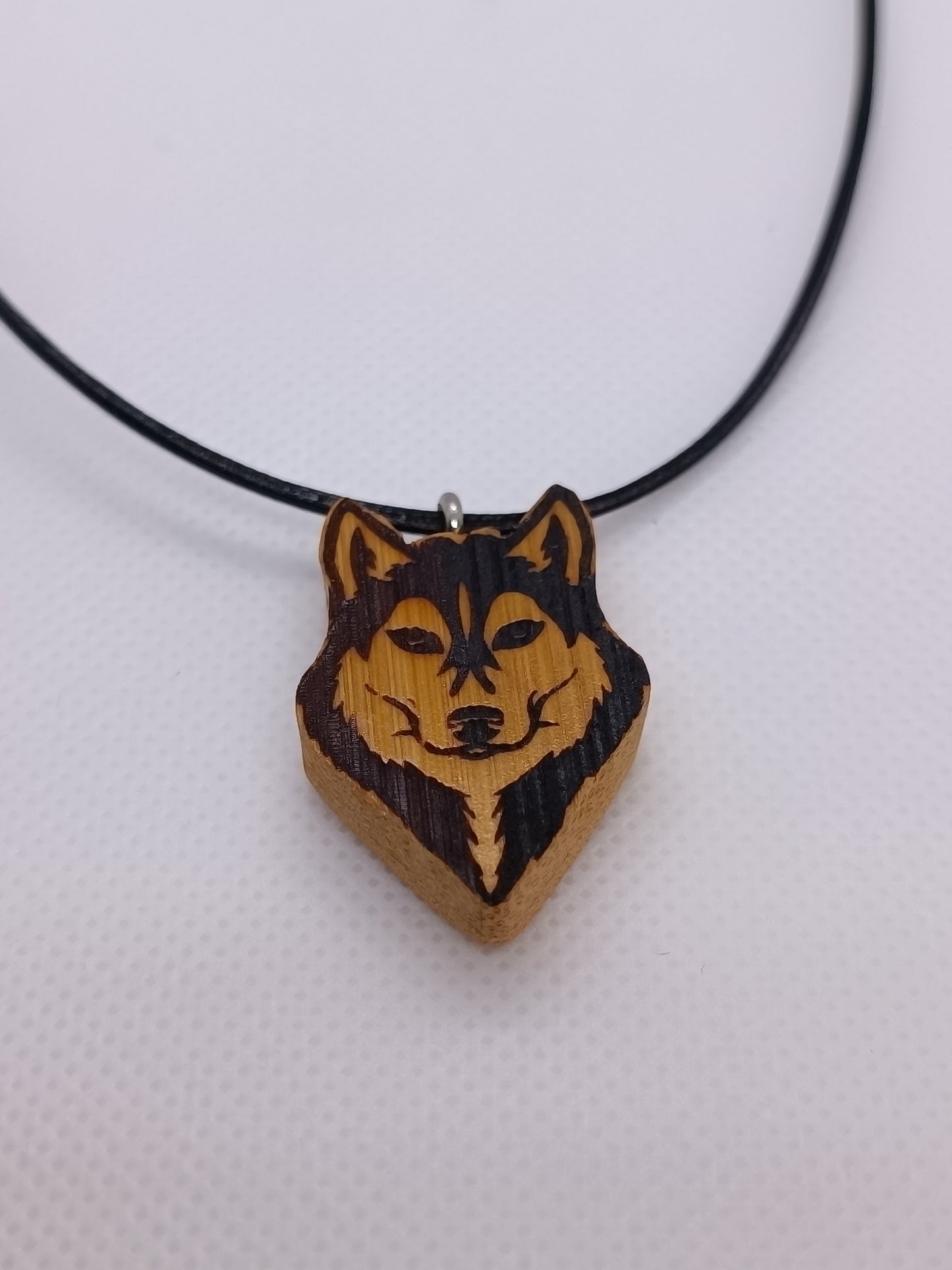 Husky-Halskette aus Holz